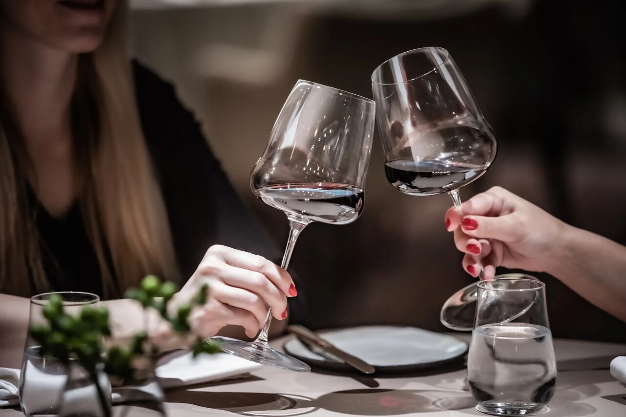 WHAT IS THE DIFFERENCE? ST. ANDREA RESTAURANT AND ST. ANDREA WINE&SKYBAR